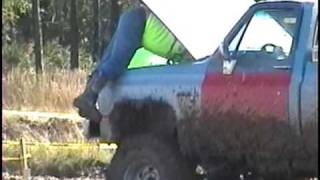 Extreme Mud Bog 10/26/2008 Jeff rolls JUNK!!!! LOL!