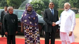 Pm Modi With President Of Tanzania Jakaya Kikwete At Ceremonial Reception, Rashtrapati Bhavan