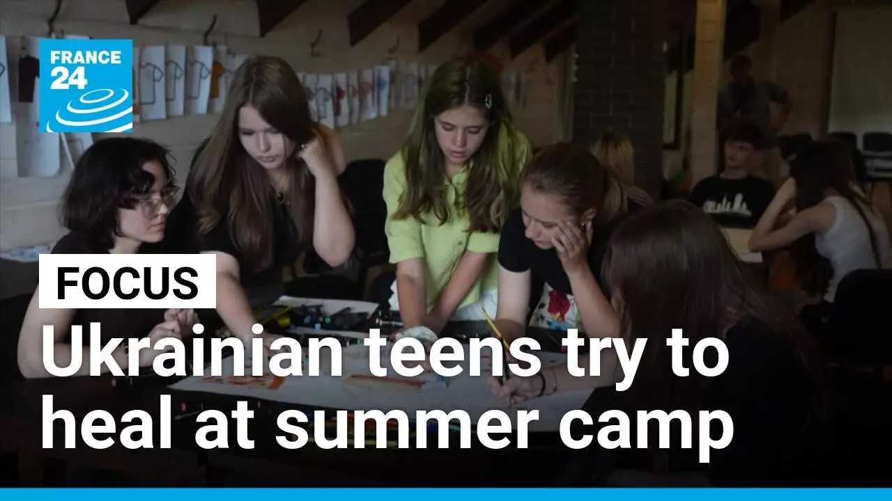 In Ukraine, teens try to heal from trauma of war at summer camp • FRANCE 24 English
