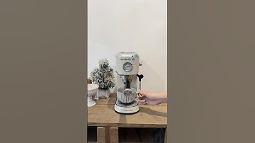 Making an espresso with the most affordable coffee machine.🤎