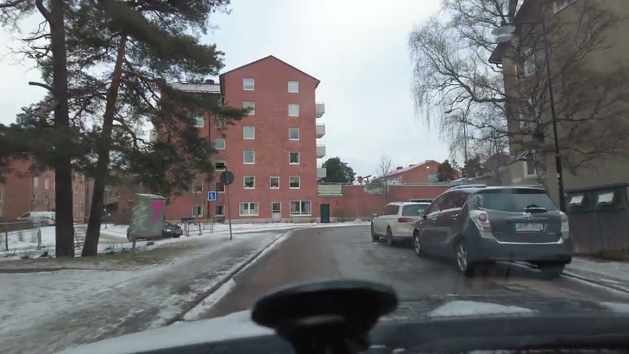 Minnenas kvarter besöker Hägerstensåsen.