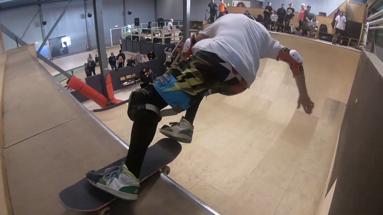 Skateboarders doing insane tricks at Swedish vert series 2018