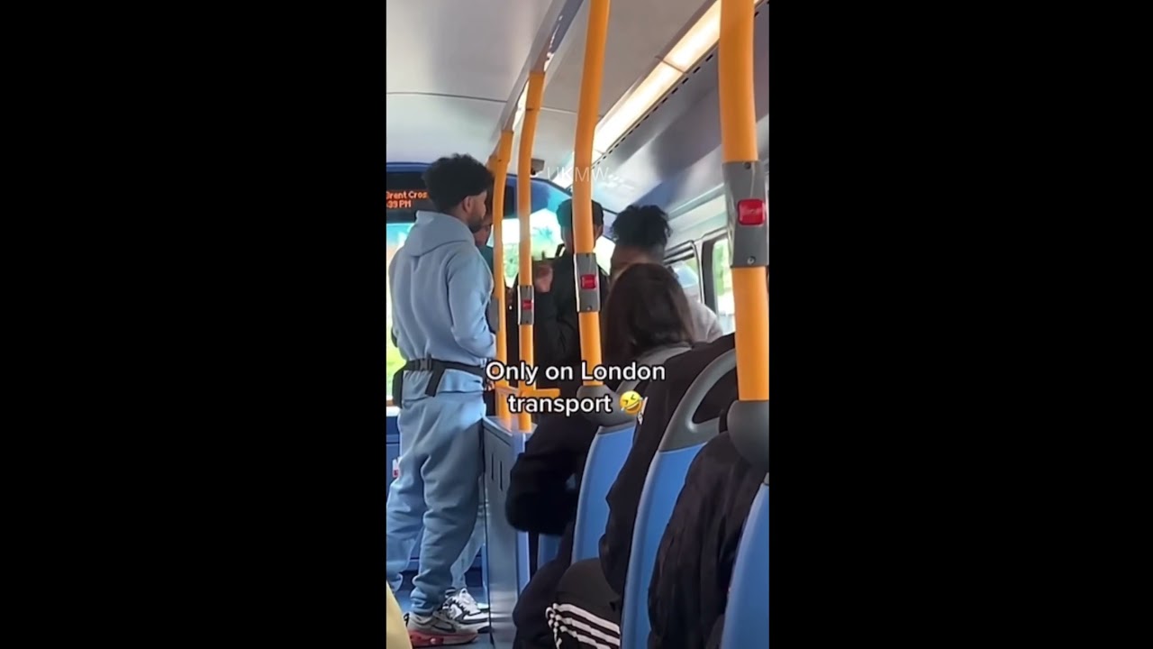 Uk Bus Rage : Man Tries To Push Past Angry Woman On The Stairs | London ,Wembley 🇬🇧