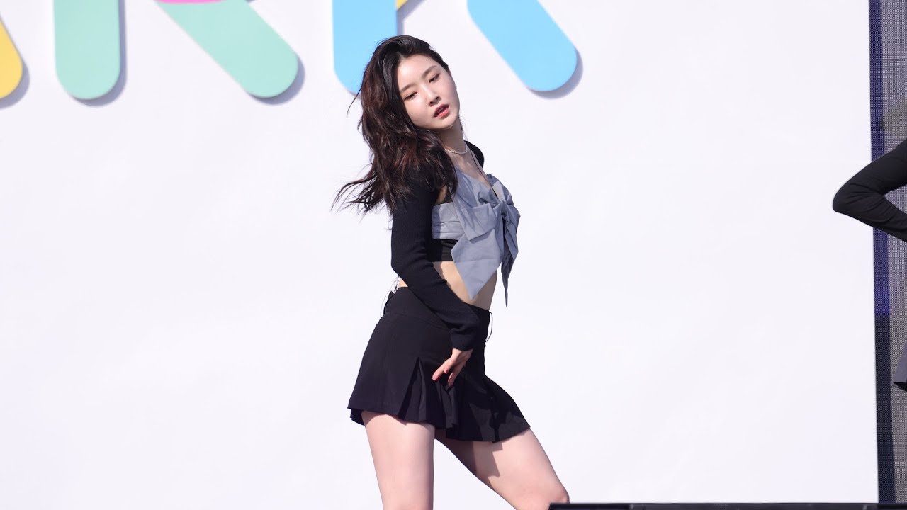 221023 광화문 브레이브걸스 - Rollin' 유나 직캠