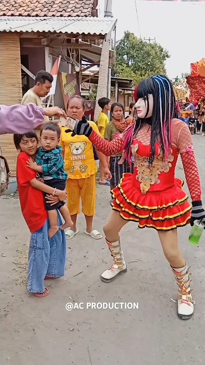 Download lagu Detik-detik Lina geboy disawer ibu ibu hits #shorts