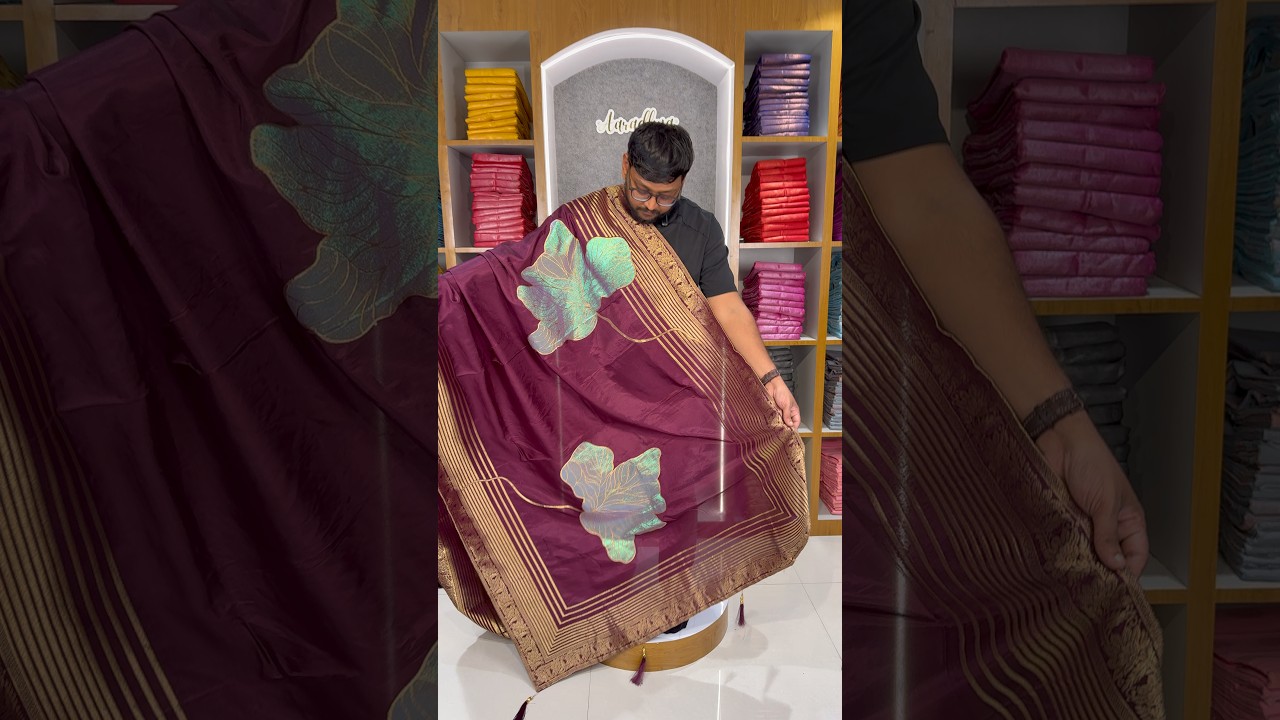 Munga Soft Silk 3D Flower Masterpiece Saree