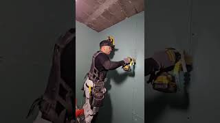 Esta ventosa eléctrica ofrece succión fuerte y segura para cargas pesadas. #ToolTok