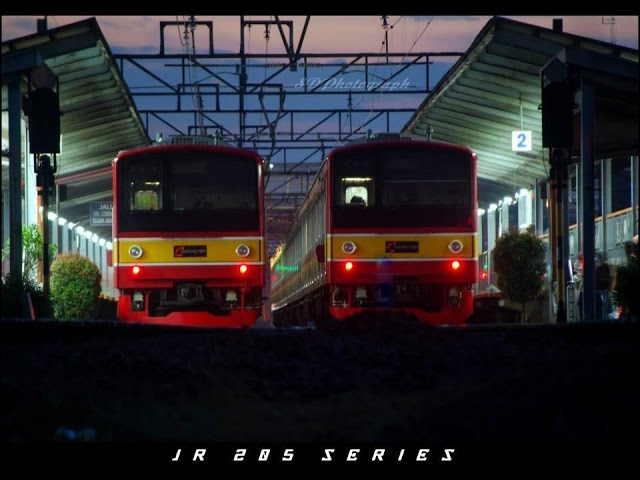 Aku Cinta KRL (Kereta Listrik Kita) Video Lirik KRL Theme Song class=