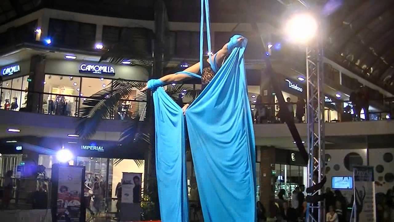 Alice Fraticelli - Tessuti Aerei