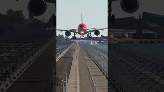 World's most dangerous plane landing EPs.002205