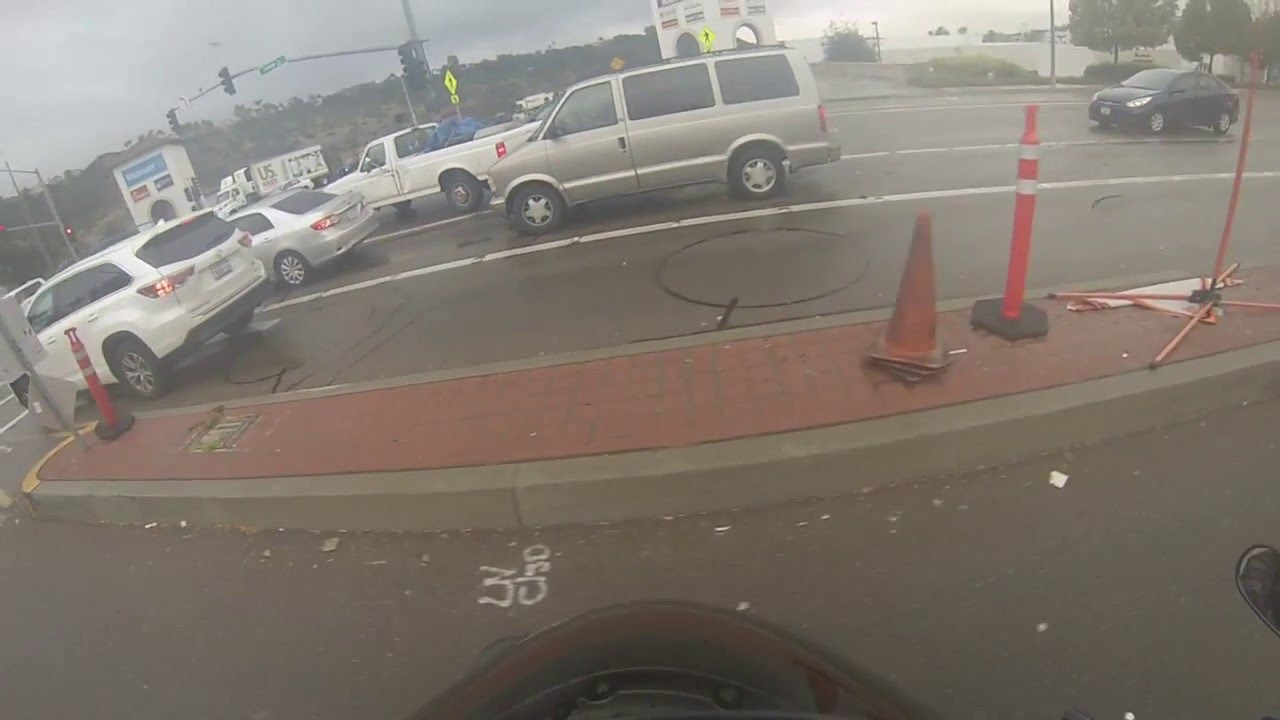 Car Crash on College - YouTube
