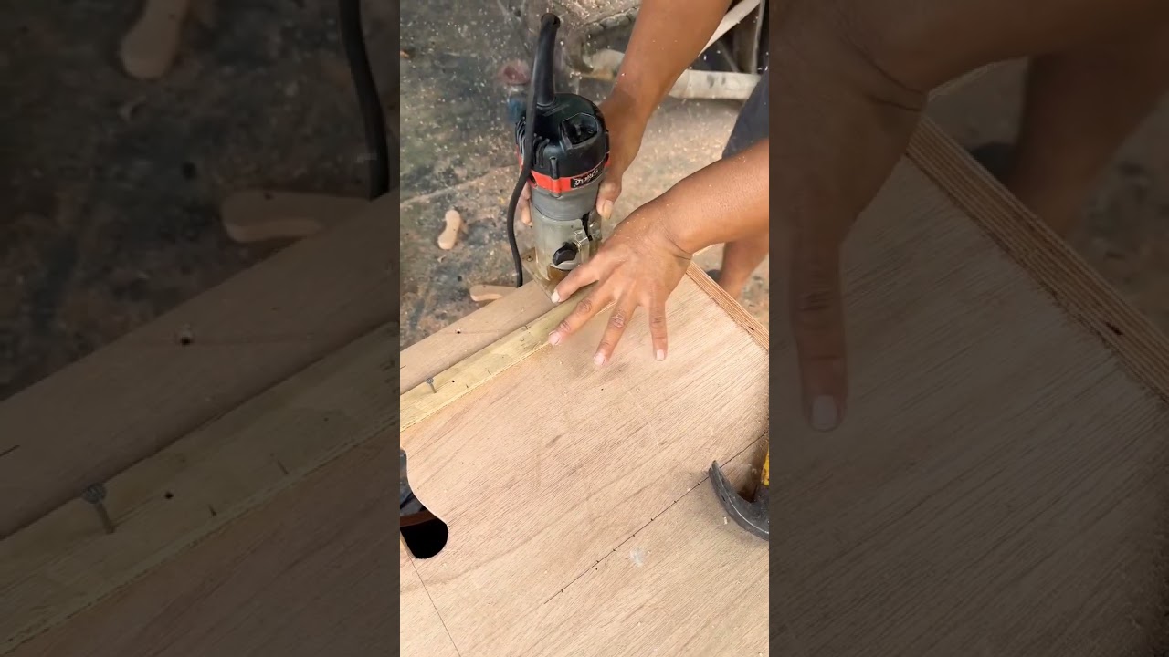 Spil mata router buat bubutan tempat baut grill samping 