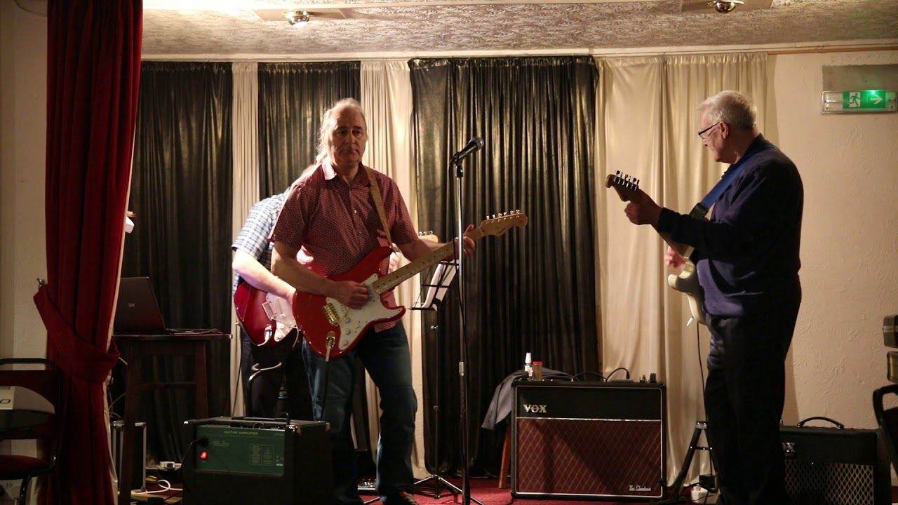 1E7A1283 round and round