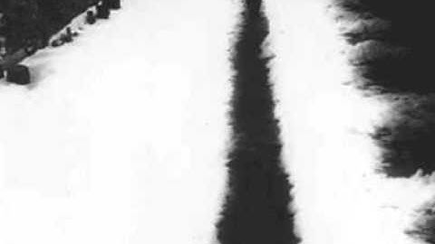 Grouper - Being Her Shadow