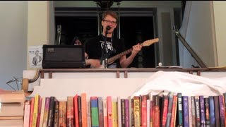 Hank Green Secret Show @ LeakyCon London
Hanks fourth of five Accio Deathly Hallows performances at LeakyCon London, performed at the HPAs Apparating Library and featuring the Deathsticks on kazoo and tambourine.
Apparating Library?!?! http://apparatinglibrary.com
The Deathsticks http://thedeathsticks.tumblr.com/
Harry Potter Alliance
http://thehpalliance.com
http://facebook.com/thehpalliance
http://twitter.com/thehpalliance
http://thehpalliance.tumblr.com Hank Green Secret Show @ LeakyCon London