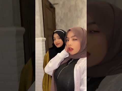 Ahh💦🥵#shorts#tiktokviral#jilbabhot#jilbabgununggede#jilbabsange#hijaber#tiktokhot#tiktokenak#jilbab🤤