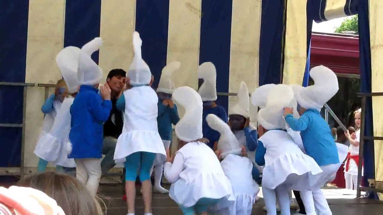 Zilverberk Halle - Opendeurdag 2013 - Optreden K2D met Juf Katja