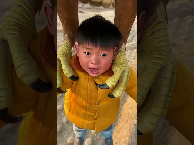 The child was carried away by an eagle! #satisfying #shorts #trending #funny #animals