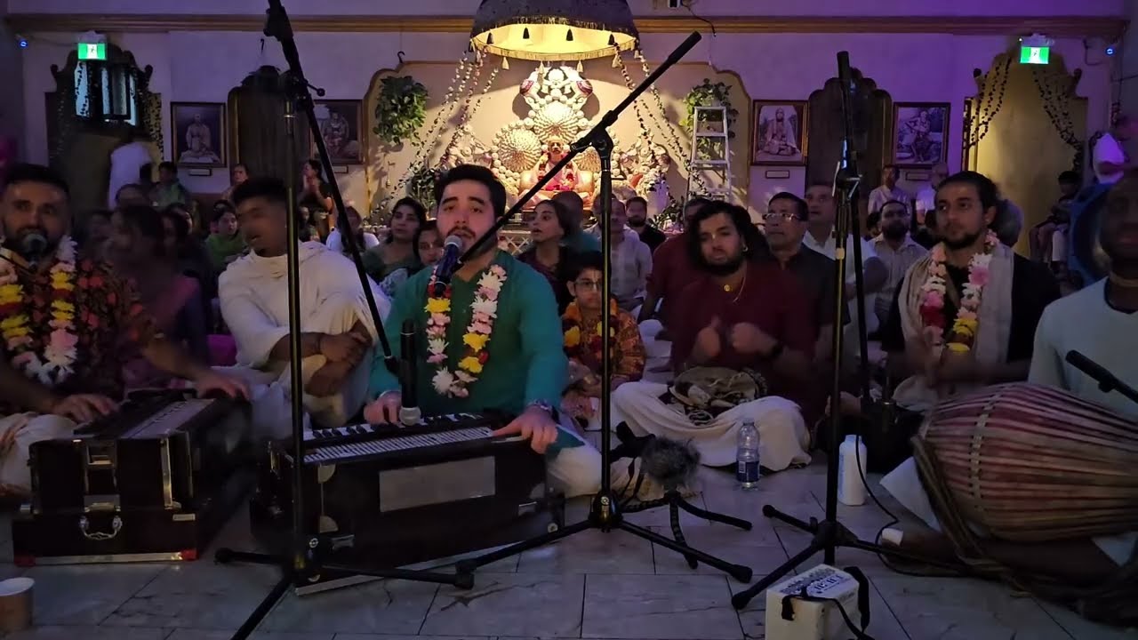 Bal Krishna | Vraj Vilas Mela 2024 | Hare Krishna Kirtan (Original Recording)