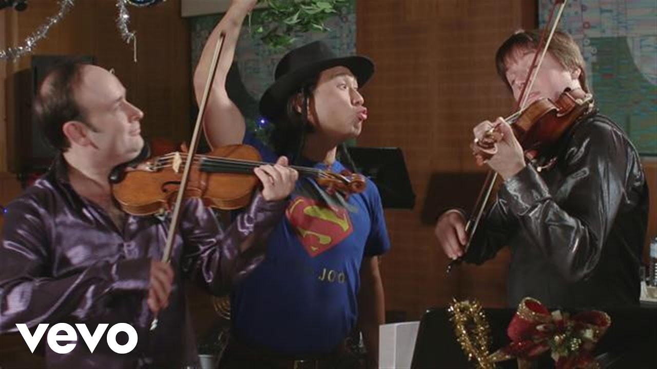 Joshua Bell - Christmas Confusion ft. Igudesman & Joo Joshua Bell - Christmas Confusion ft. Igudesman & Joo