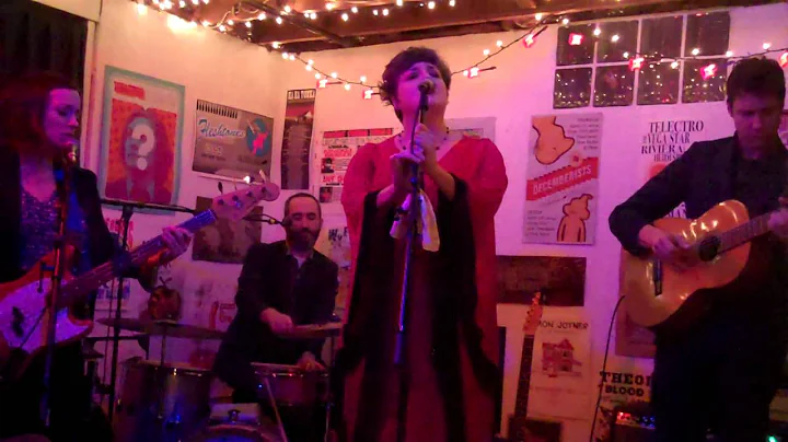 Kelly Hogan (Kiki's House of Righteous Music - par...