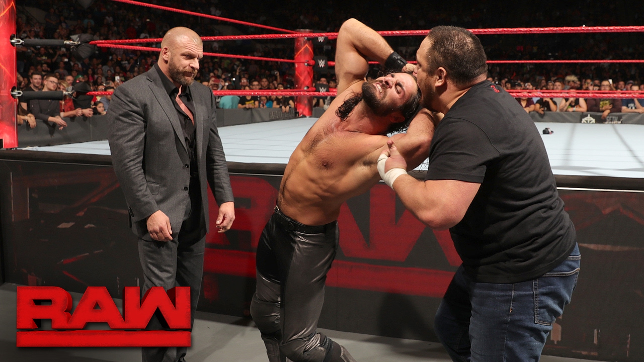 Download Samoa Joe ambushes Seth Rollins: Raw, Jan. 30, 2017