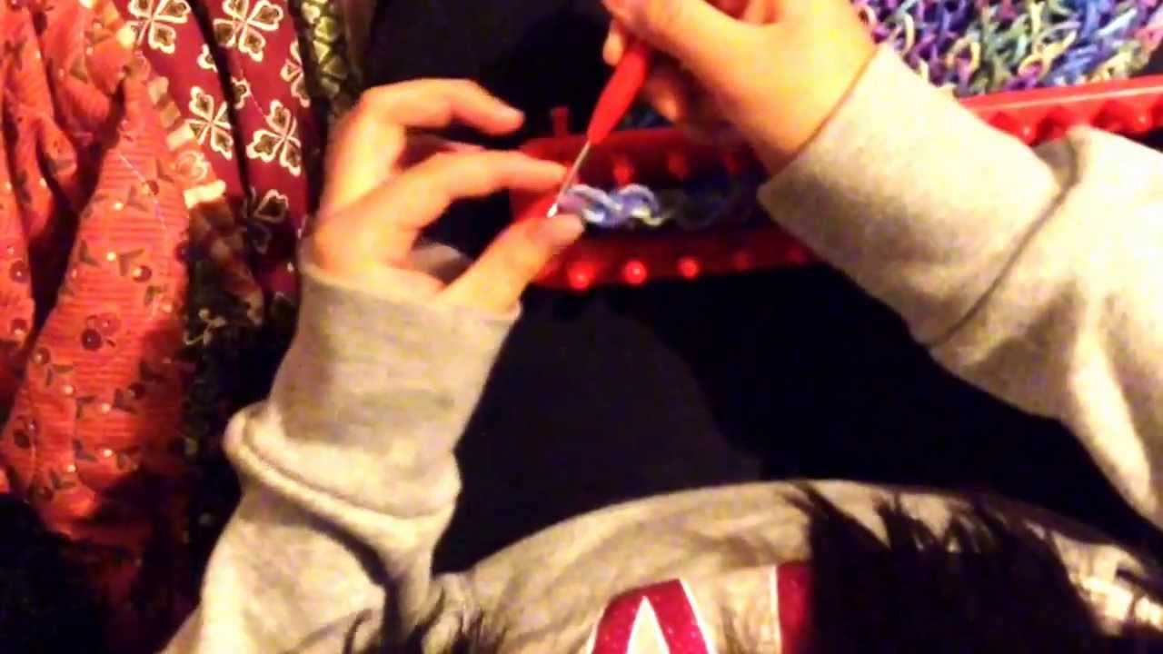 How to make a scarf w/ a loom part 2 casting off YouTube