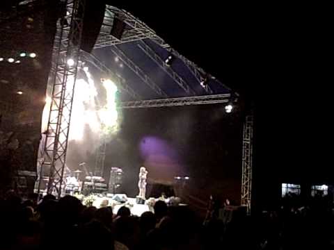 daniela ghiorfi la mizil in concert by Ondin