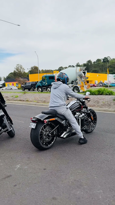 Harley Davidson Breakout 117 Stage 2 .. Australia, malayali. #harleydavidson #harley #loud #exhaust