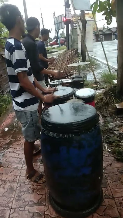 Sholawat versi angklung #angklung #mainangklung #kedungmenjangan#shorts#purbalingga
