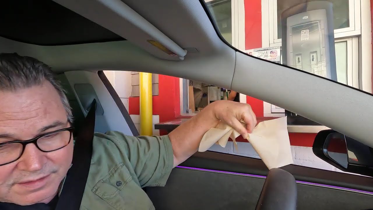 $16.52 Angie's Lobster Drive Thru, Seasoned Lemon Butter Lobster Roll, Glendale, Arizona, NGH10007