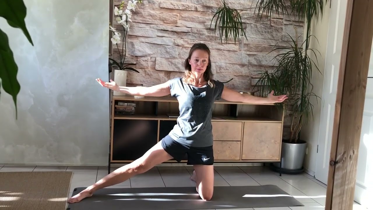 Pilates Spine Twist and Stretch - YouTube