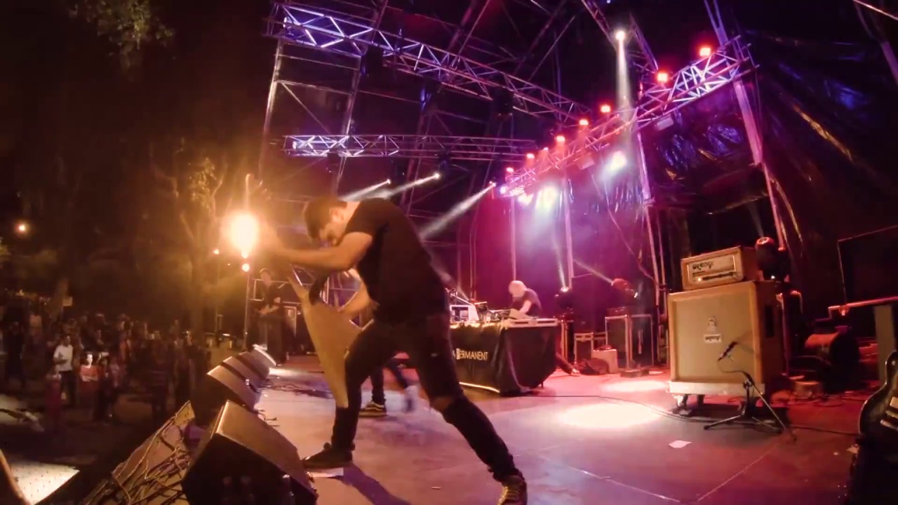 REVOLTA PERMANENT "Kimera Tour 2016-2017" Directo Completo Sevilla