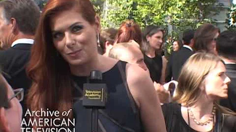 Red Carpet Interview: Debra Messing @Primetime Emm...