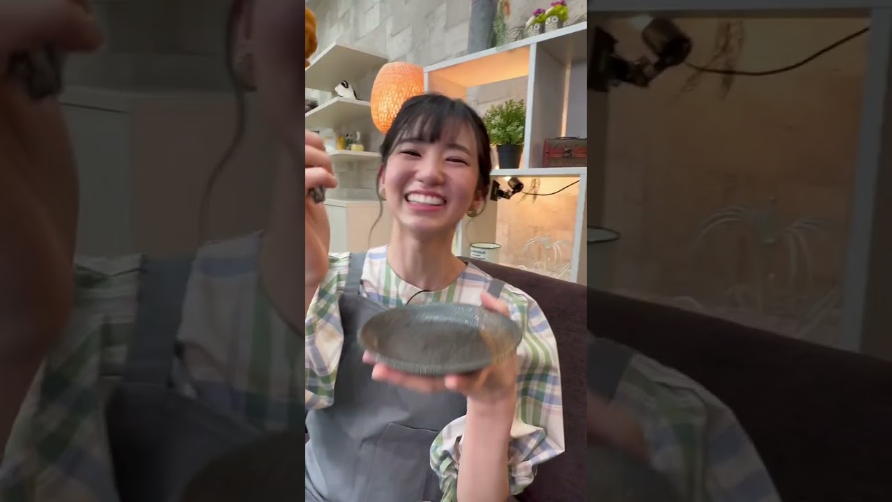 【大島璃音】お天気お姉さん_生放送後のチキンの女神