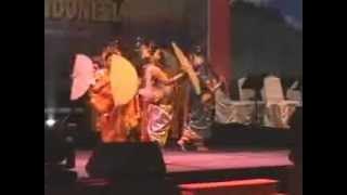 Tari Pakarena Gantarang.flv