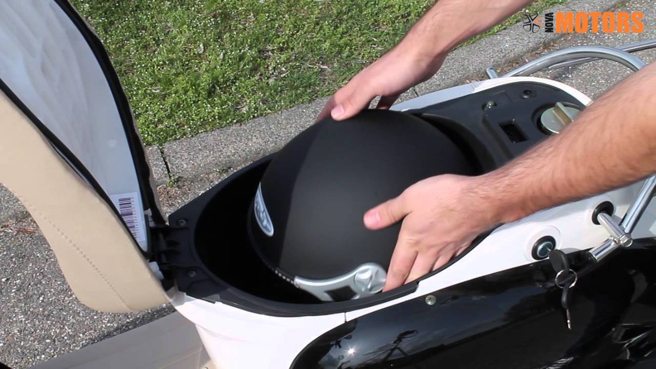 Nova Motors Motorroller - Retro Star - Helmfach - YouTube nova-motors