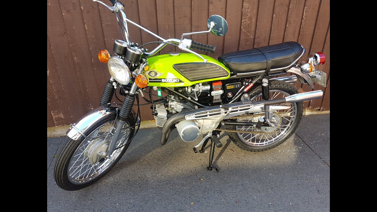 SUZUKI 1972suzukistingert125runsandridesoriginalbarnfind Used   the parking motorcycles