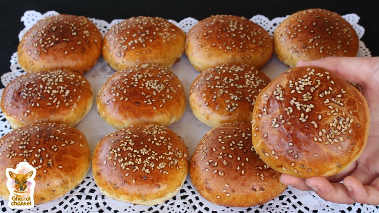 قراشل ساهلين أو كرص بلدي خفيف ورطب كالقطن إقتصادي وسريع جربيه بعنيك مغمضين عمرو يخطاك خفة لا تووووصف