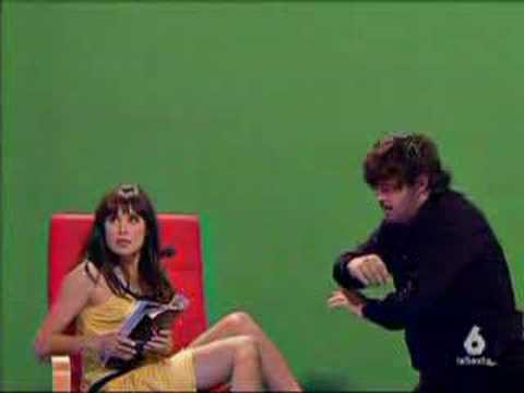miki nadal le chupa un pie a pilar rubio