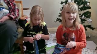 slightly chaotic American christmas morning