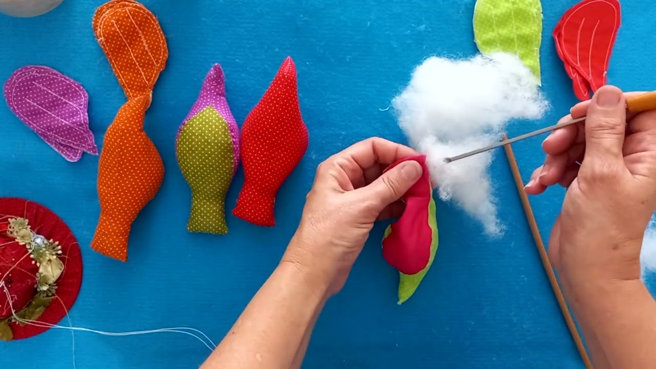 Passarinhos de tecido no mobili, molde grátis na descrição do vídeo 🎁 💕artesanato