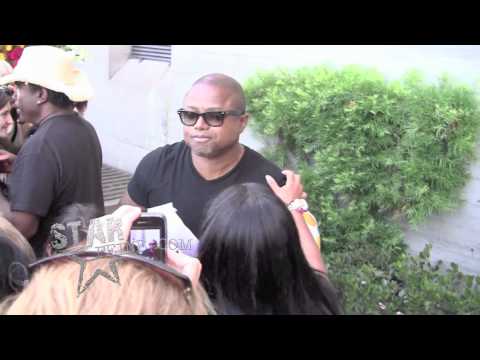 Randy Jackson Visits Michael Jackson's Grave On His 53rd Birthday At Forest Lawn In Los Angeles
