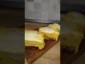 Mămăligă în pături / straturi - Cu Afumătură Oua și cașcaval #food #shorts #mamaliga