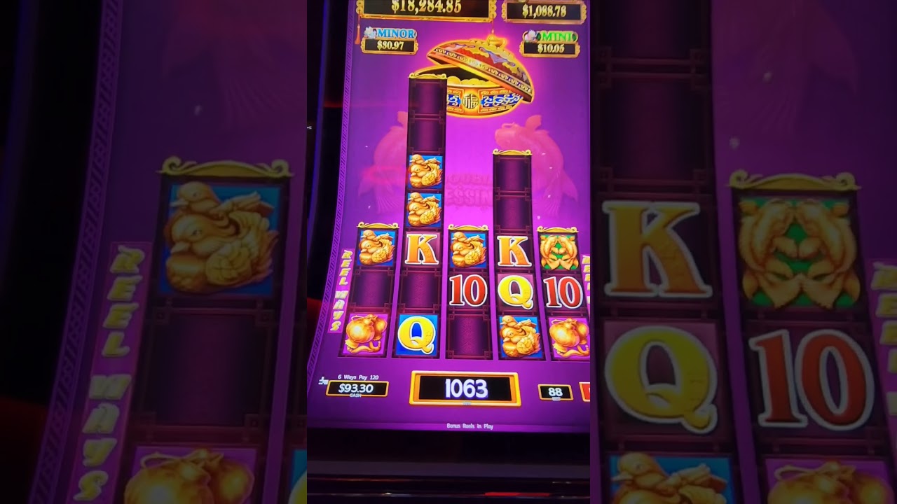 Double Blessings Slot Machine 4 Trigger Bonus symbols 