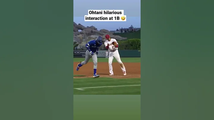 Shohei Ohtani and Raimel Tapia have funny exchange at 1st when Ohtani gets the out 🤣🤣 - DayDayNews