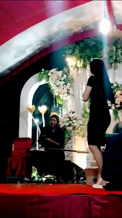 istri ngamuk lihat suami dengan biduan #shorts #short #biduan