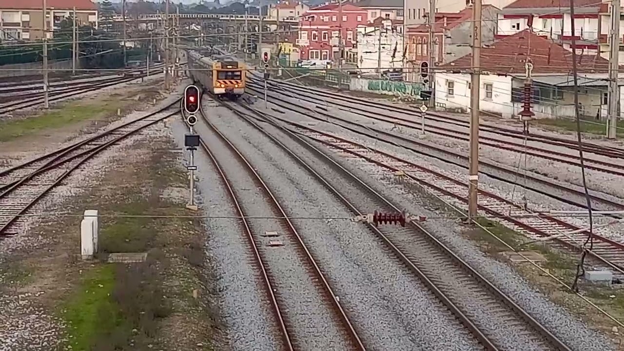 CP MEDWAY e CAPTRAIN comboios no entroncamento e nos riachos 