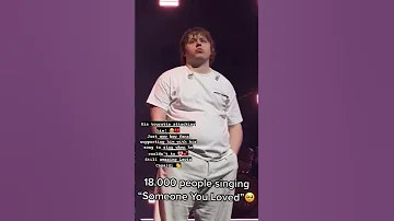 Lewis Capaldi Tourette attack and fans save the day #emotional #fans #lewiscapaldi #shorts #viral