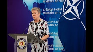 Заместитель генерального секретаря НАТО встречается с ЕГУ Заместитель генерального секретаря НАТО встречается с ЕГУ
